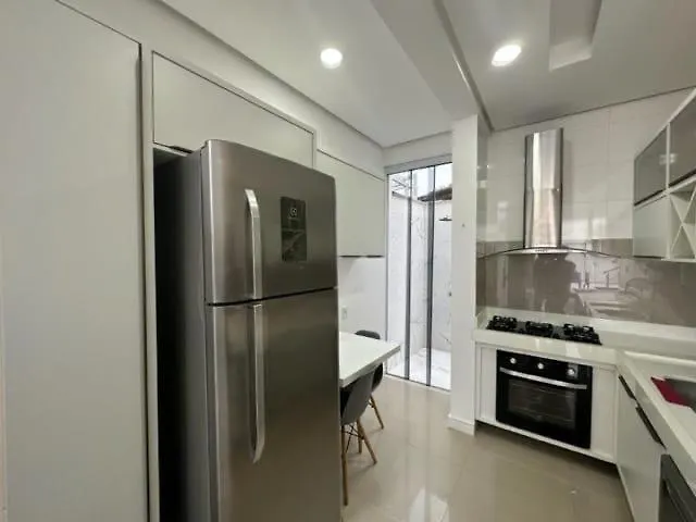 Дом отдыха Orla Beach House With Private Pool Порту-Сегуру